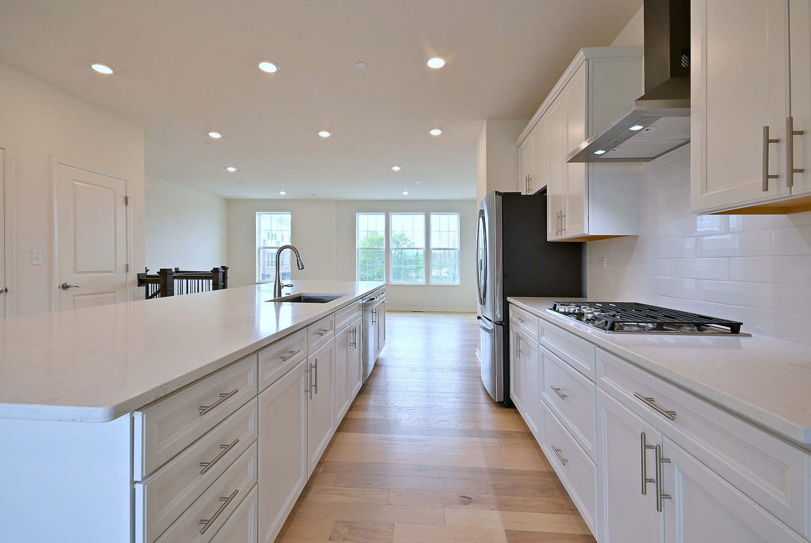 2922 Reflection Drive, Naperville, IL 60564