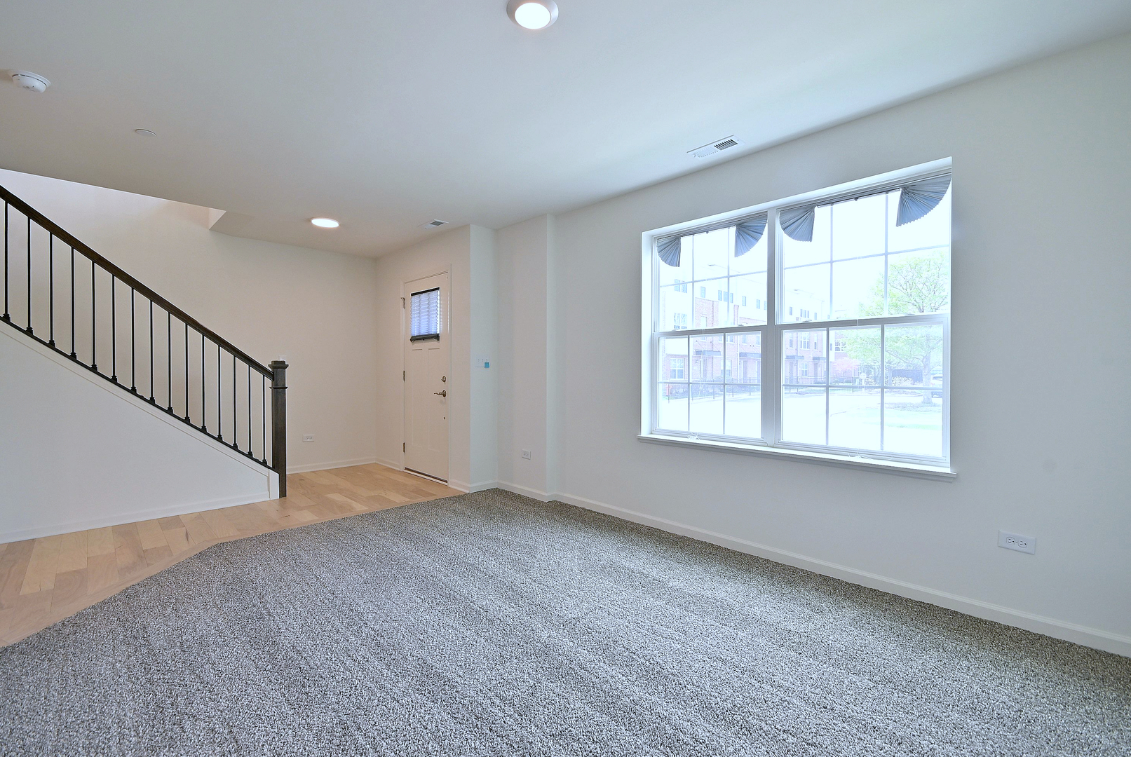 2922 Reflection Drive, Naperville, IL 60564