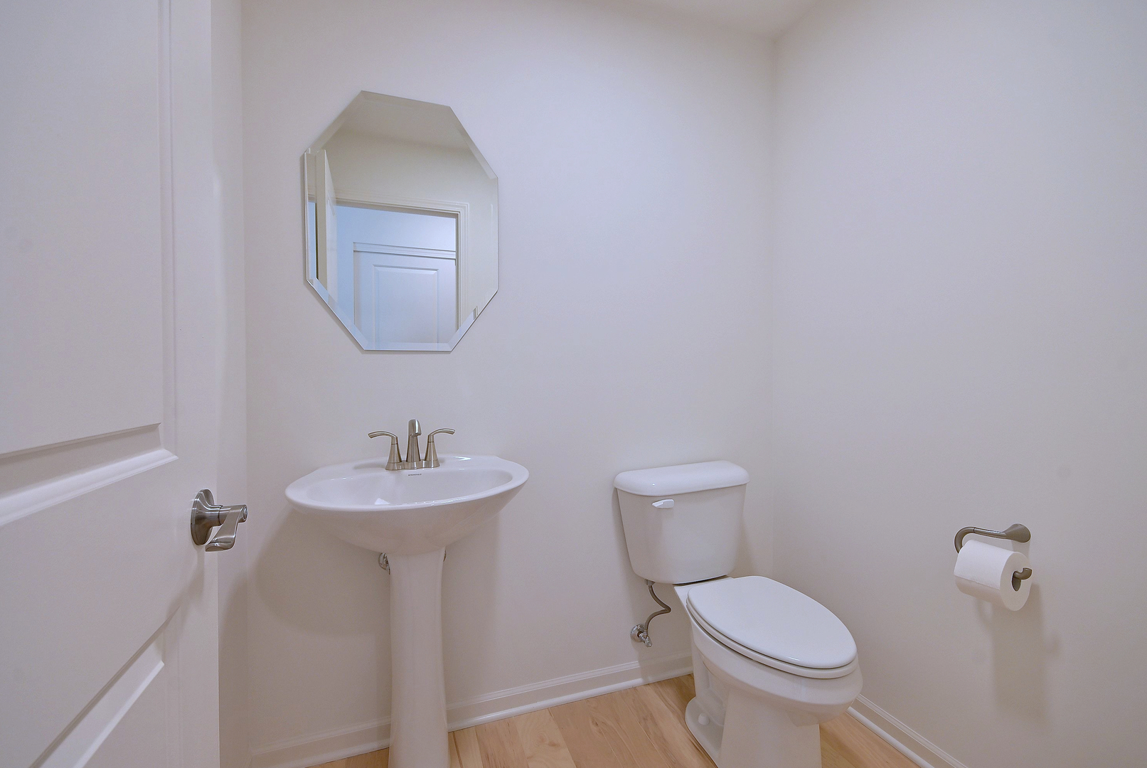 2922 Reflection Drive, Naperville, IL 60564