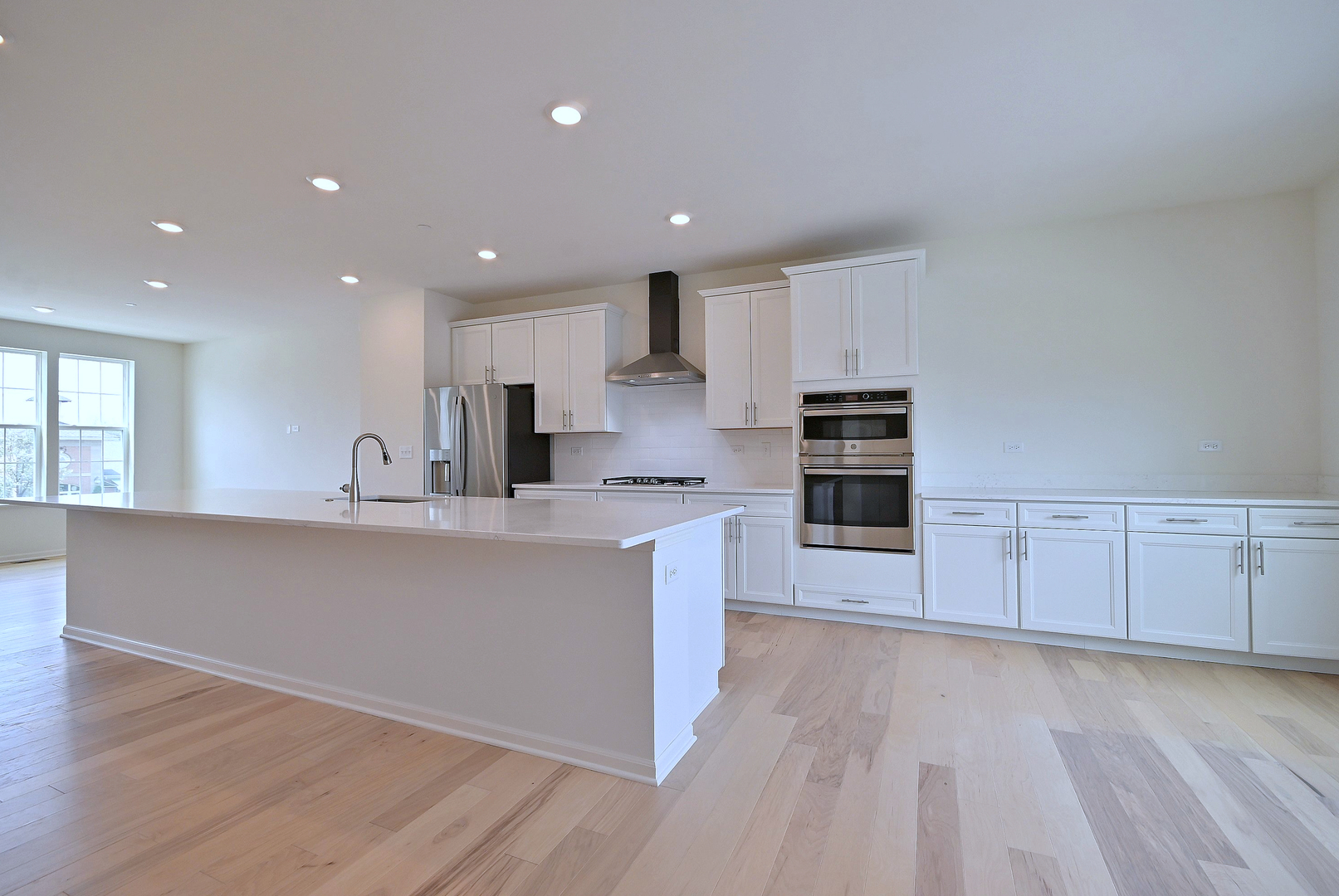 2922 Reflection Drive, Naperville, IL 60564