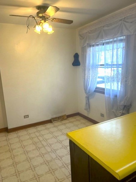 108 E Burlington Street #B, Riverside, IL 60546