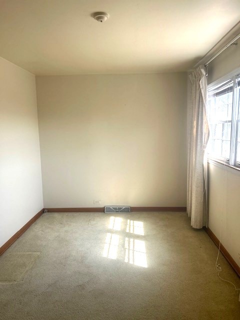 108 E Burlington Street #B, Riverside, IL 60546