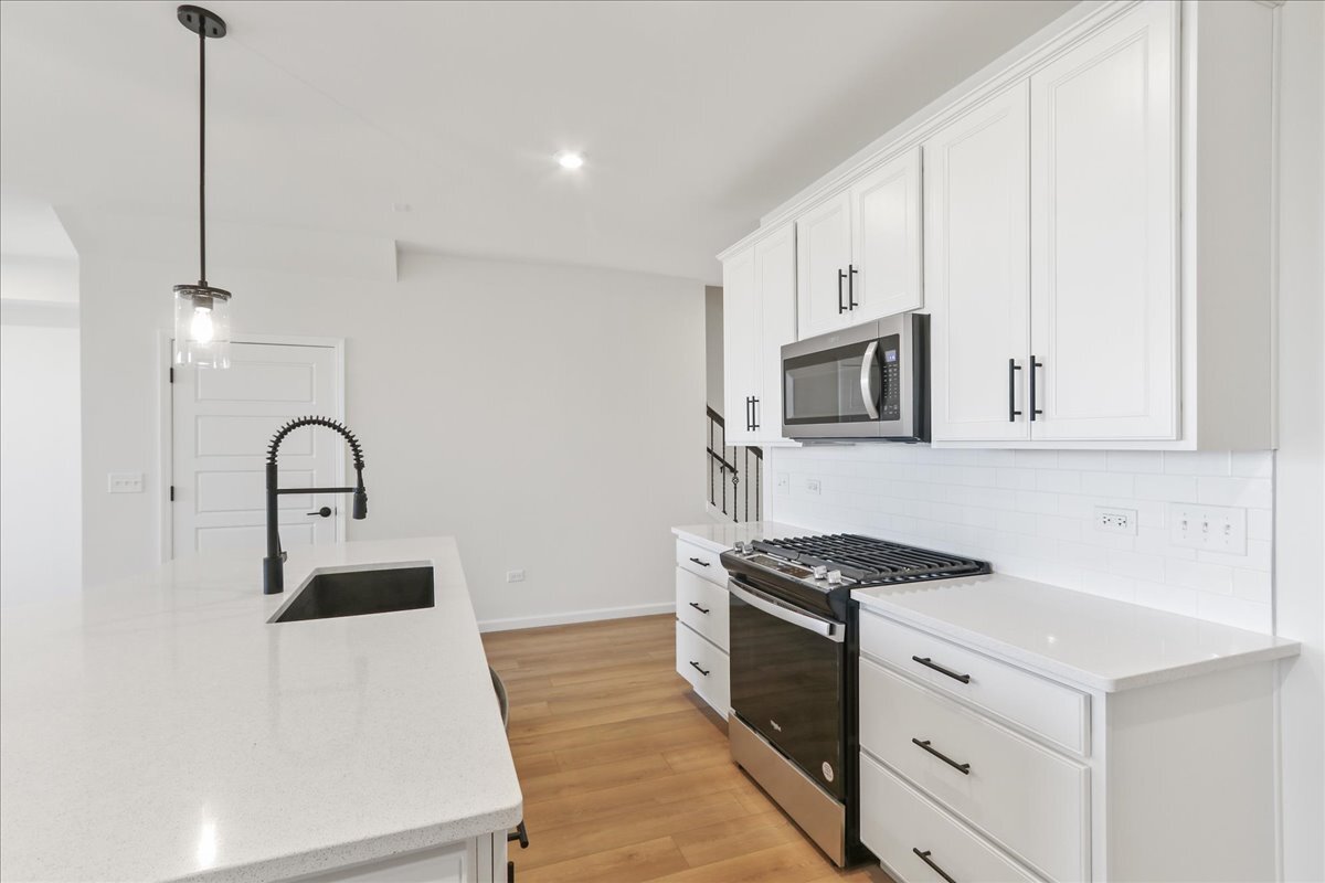 729 Dropseed Lane #75002, Bolingbrook, IL 60490