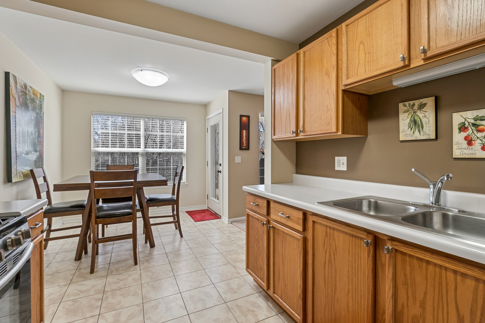 Round Lake Beach, IL 60073