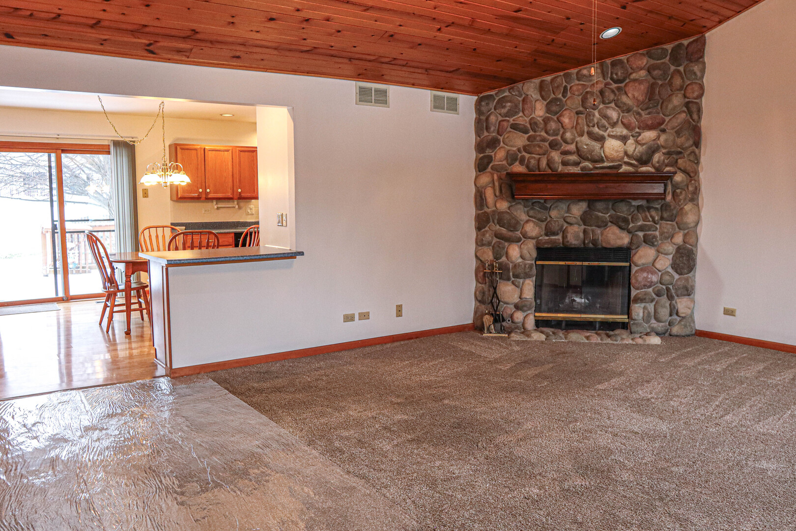 904 Harvest Trail #B, Yorkville, IL 60560