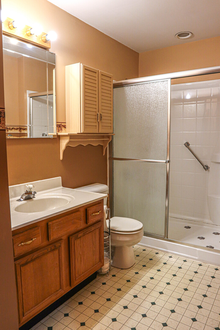 904 Harvest Trail #B, Yorkville, IL 60560