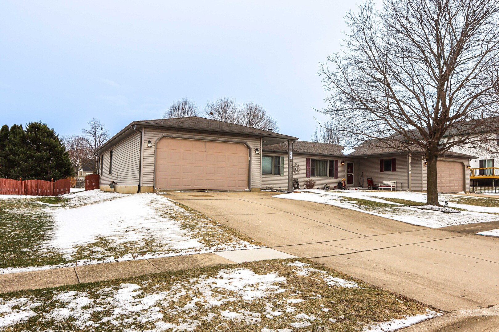 904 Harvest Trail #B, Yorkville, IL 60560