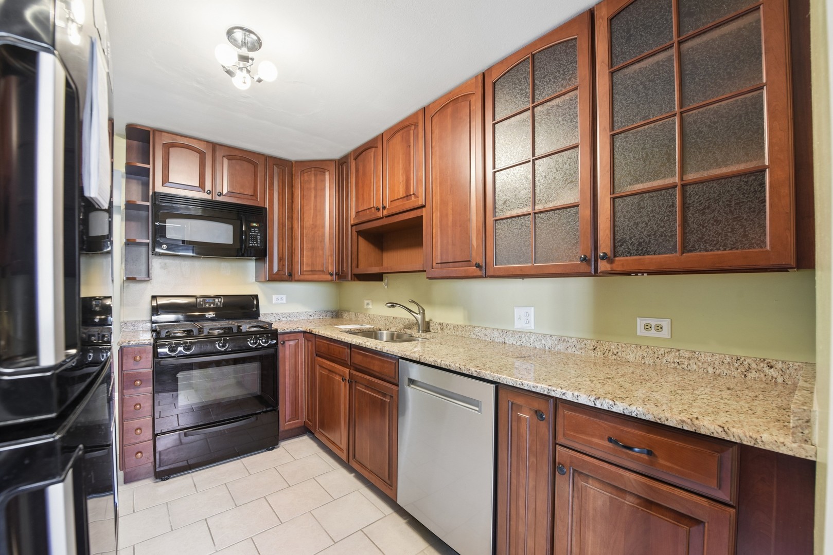 1110 Sausalito Court, Bartlett, IL 60103