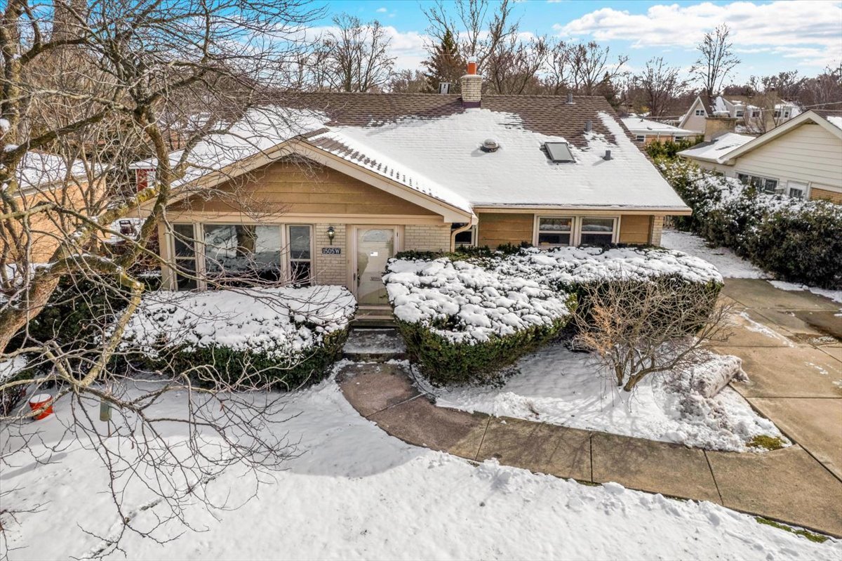 1505 W Euclid Avenue, Arlington Heights, IL 60005