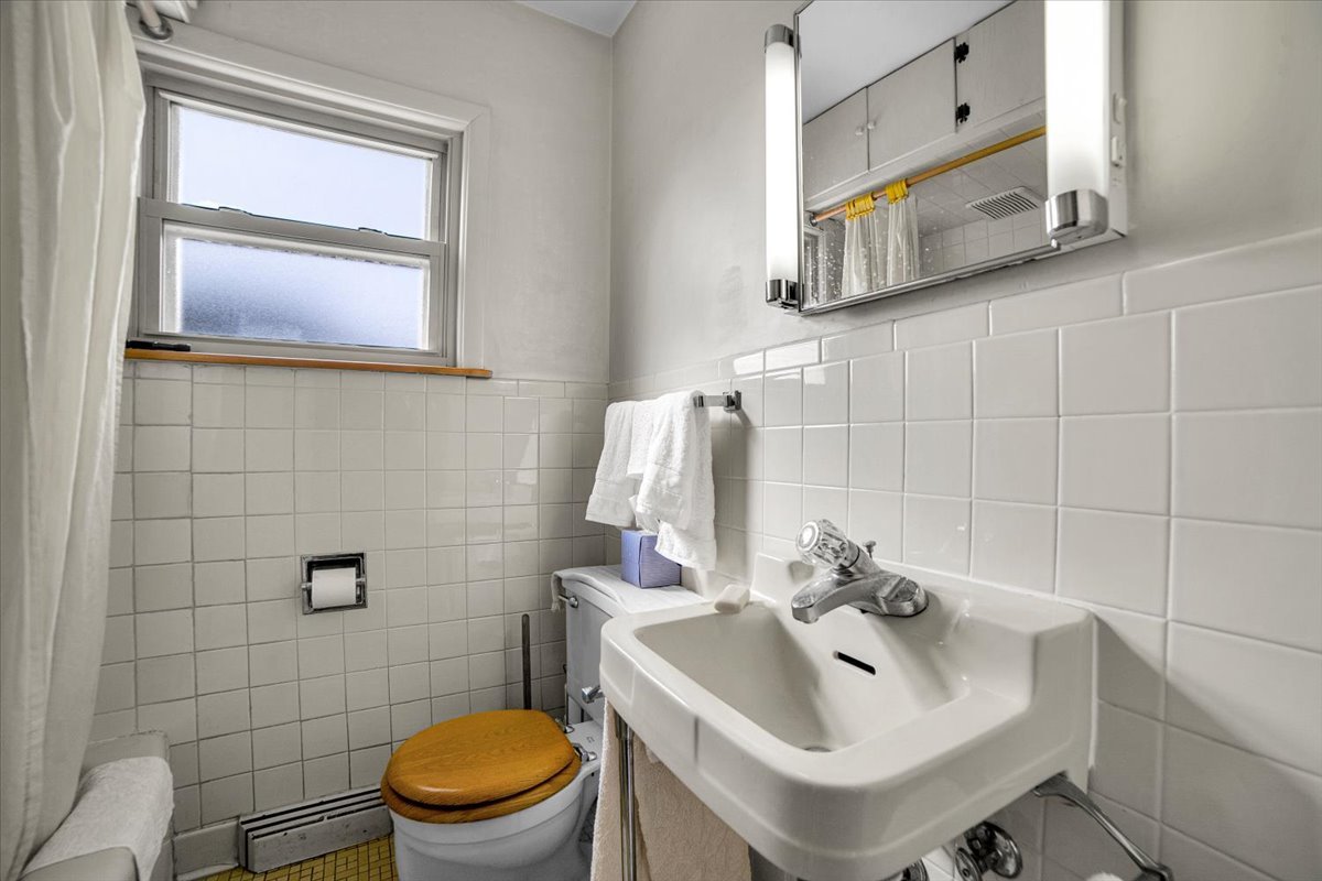 1505 W Euclid Avenue, Arlington Heights, IL 60005