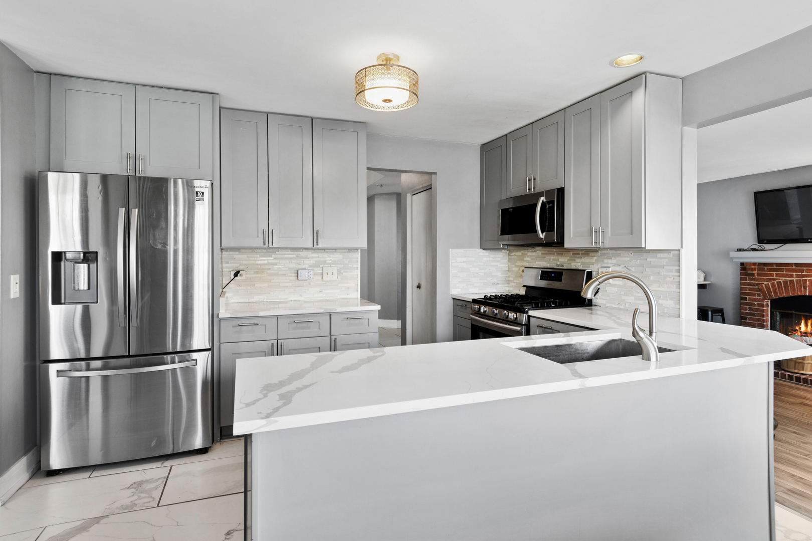 909 Brompton Circle, Bolingbrook, IL 60440