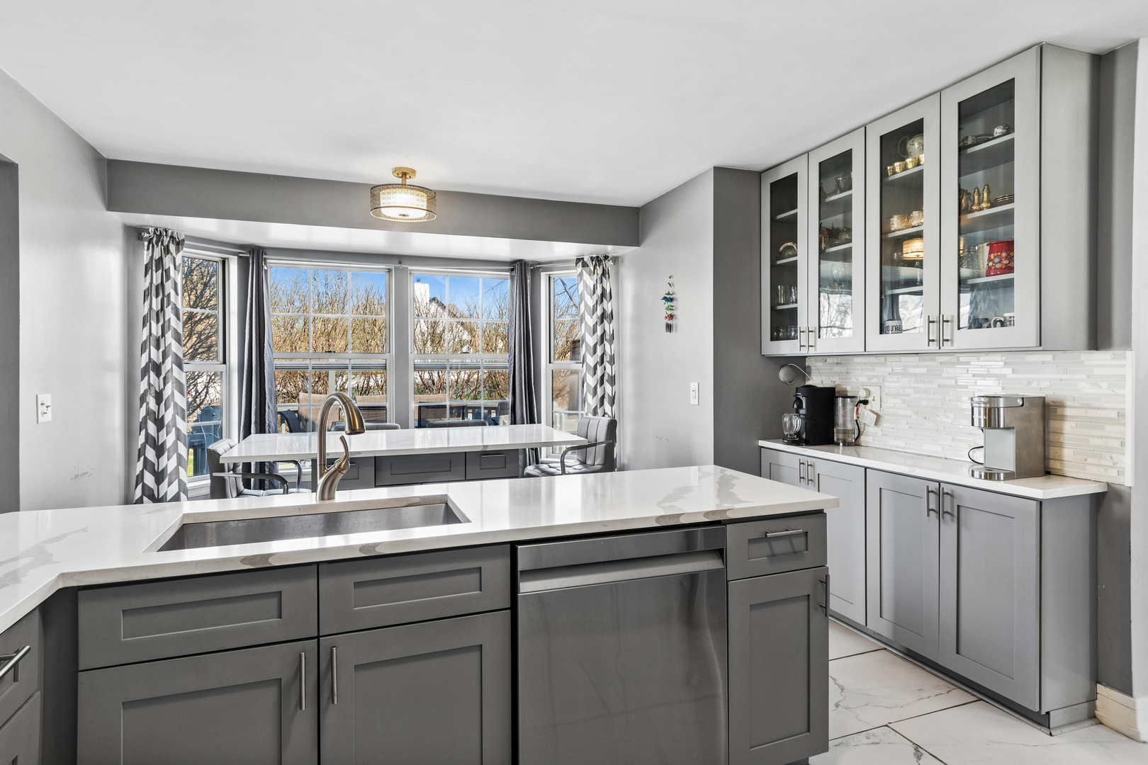 909 Brompton Circle, Bolingbrook, IL 60440