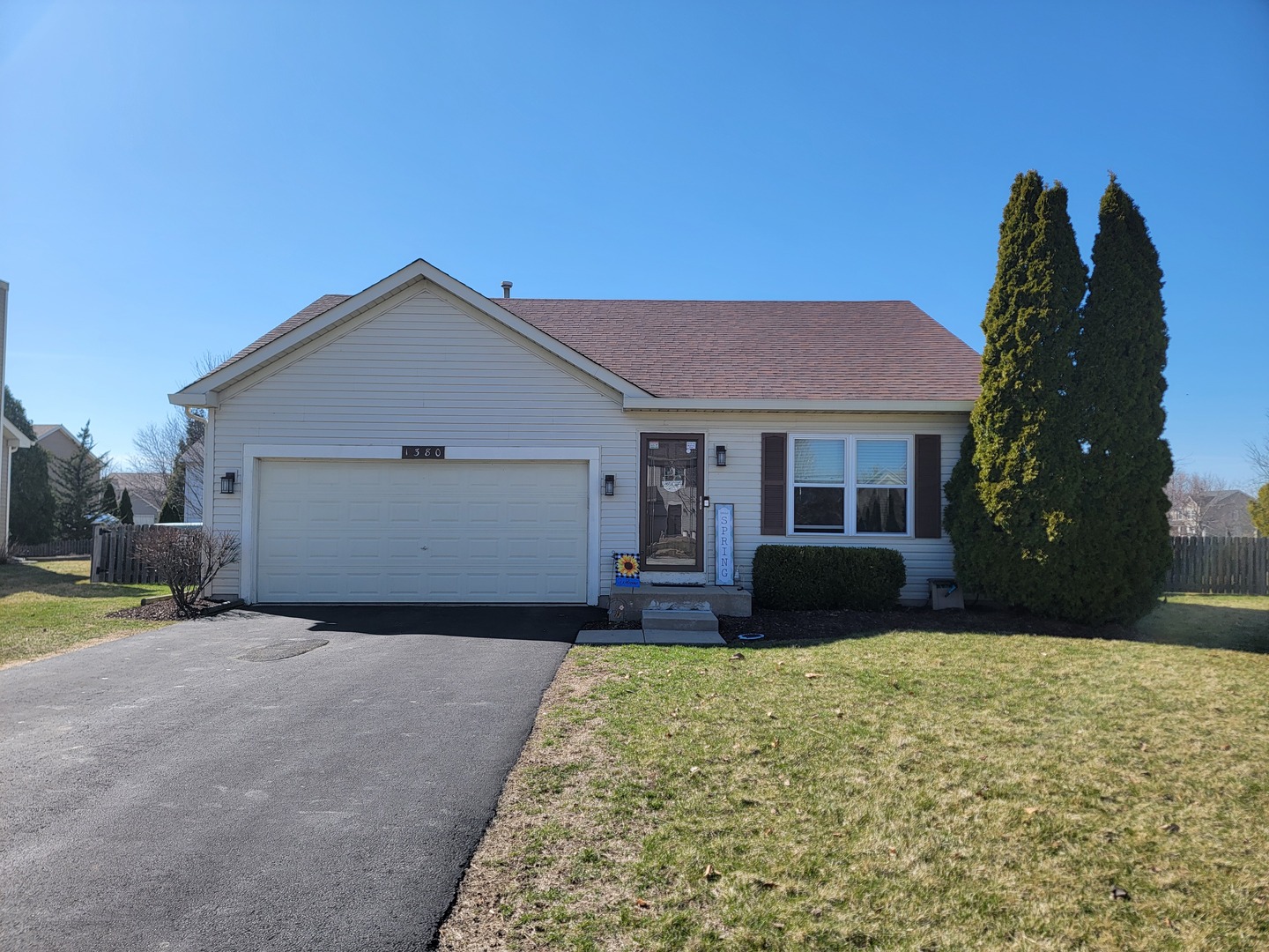 1380 Dahlgren Lane, Minooka, IL 60447