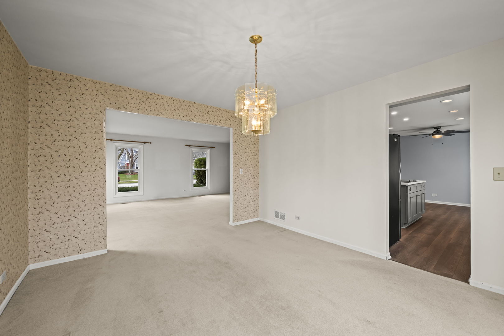 4217 N Ridge Avenue, Arlington Heights, IL 60004