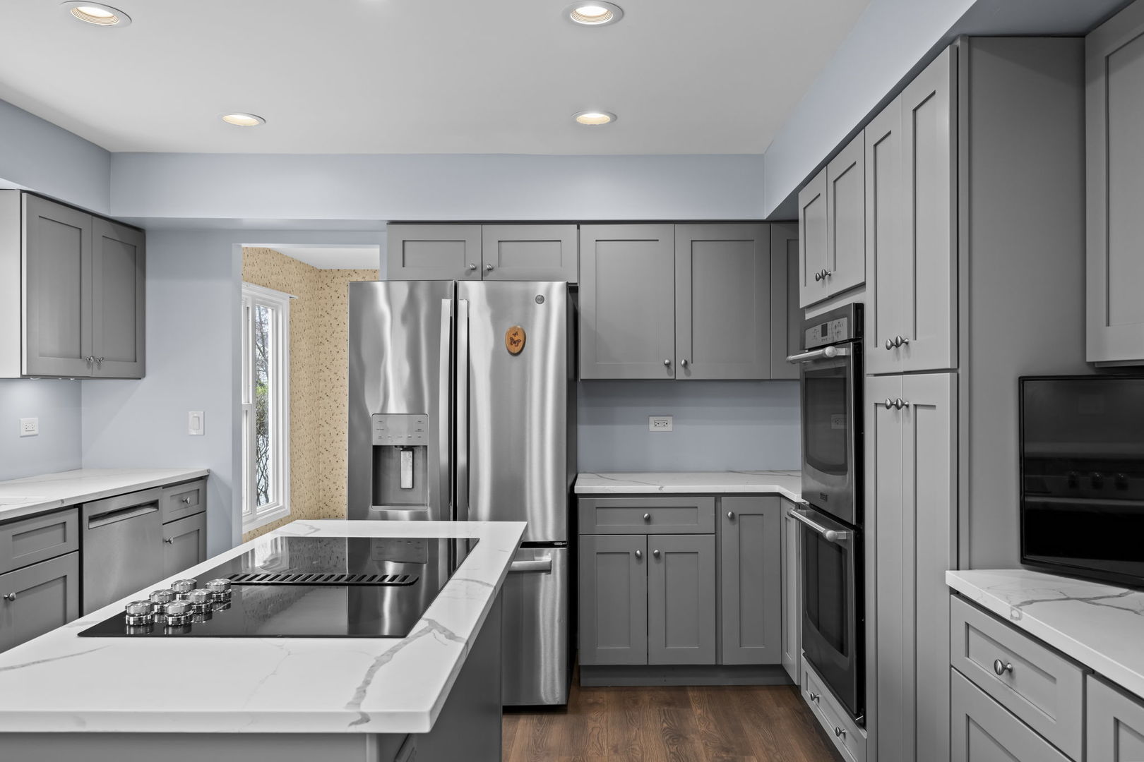 4217 N Ridge Avenue, Arlington Heights, IL 60004