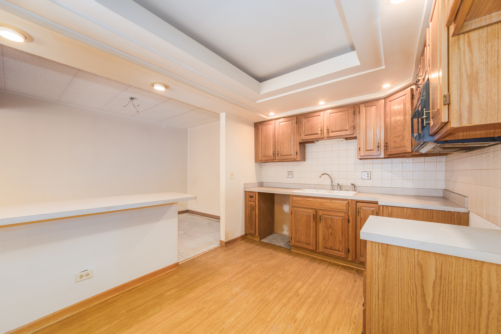 555 S River Road #607, Des Plaines, IL 60016