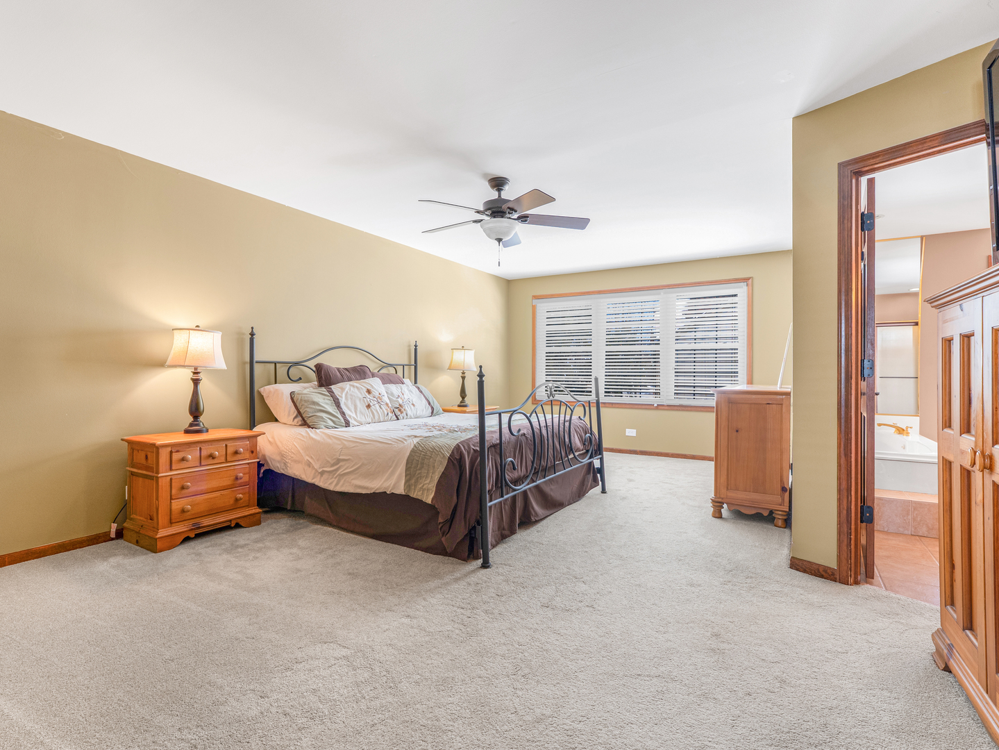 113 Dijon Court, Bloomingdale, IL 60108