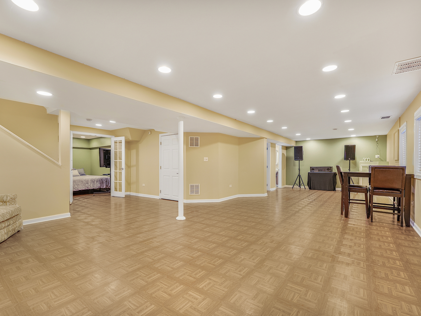 113 Dijon Court, Bloomingdale, IL 60108