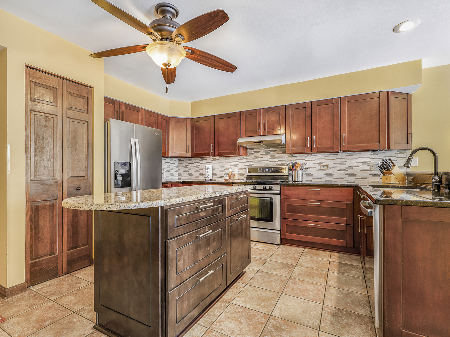 113 Dijon Court, Bloomingdale, IL 60108