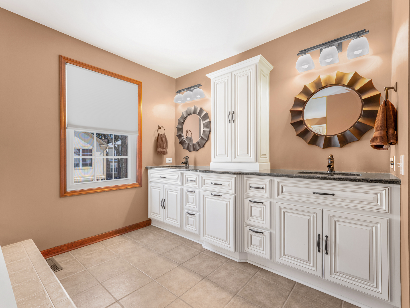 113 Dijon Court, Bloomingdale, IL 60108