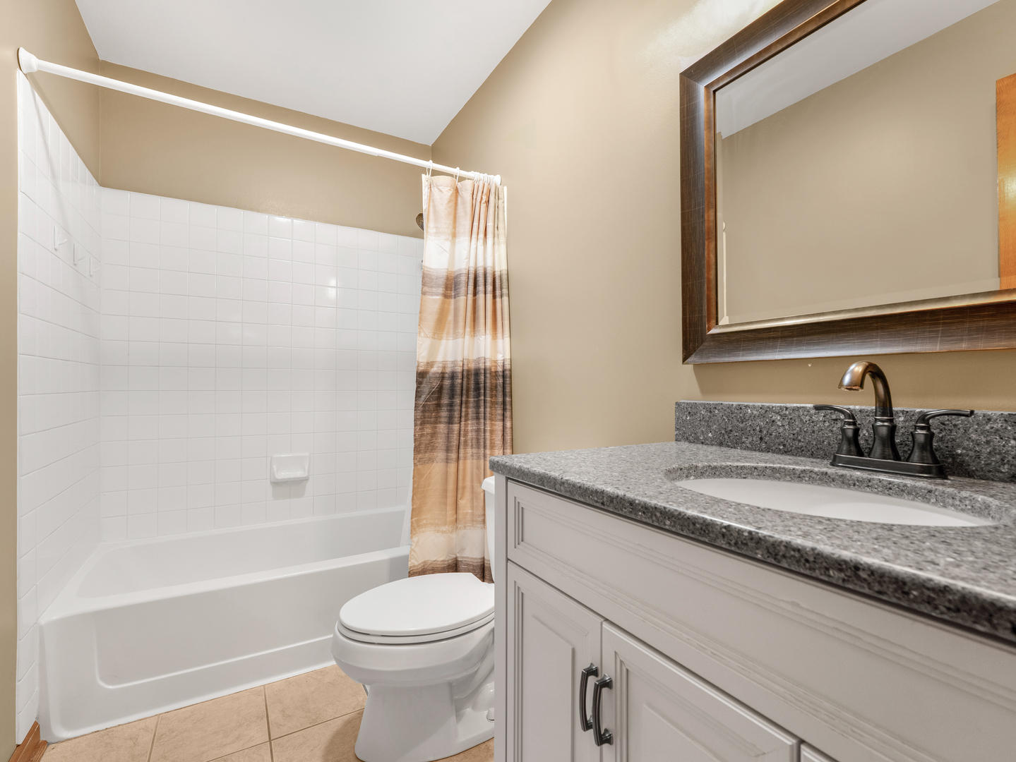 113 Dijon Court, Bloomingdale, IL 60108