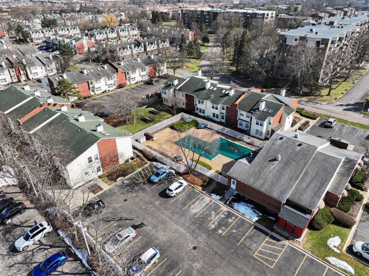 1203 WYNDHAM Court #105, Palatine, IL 60074