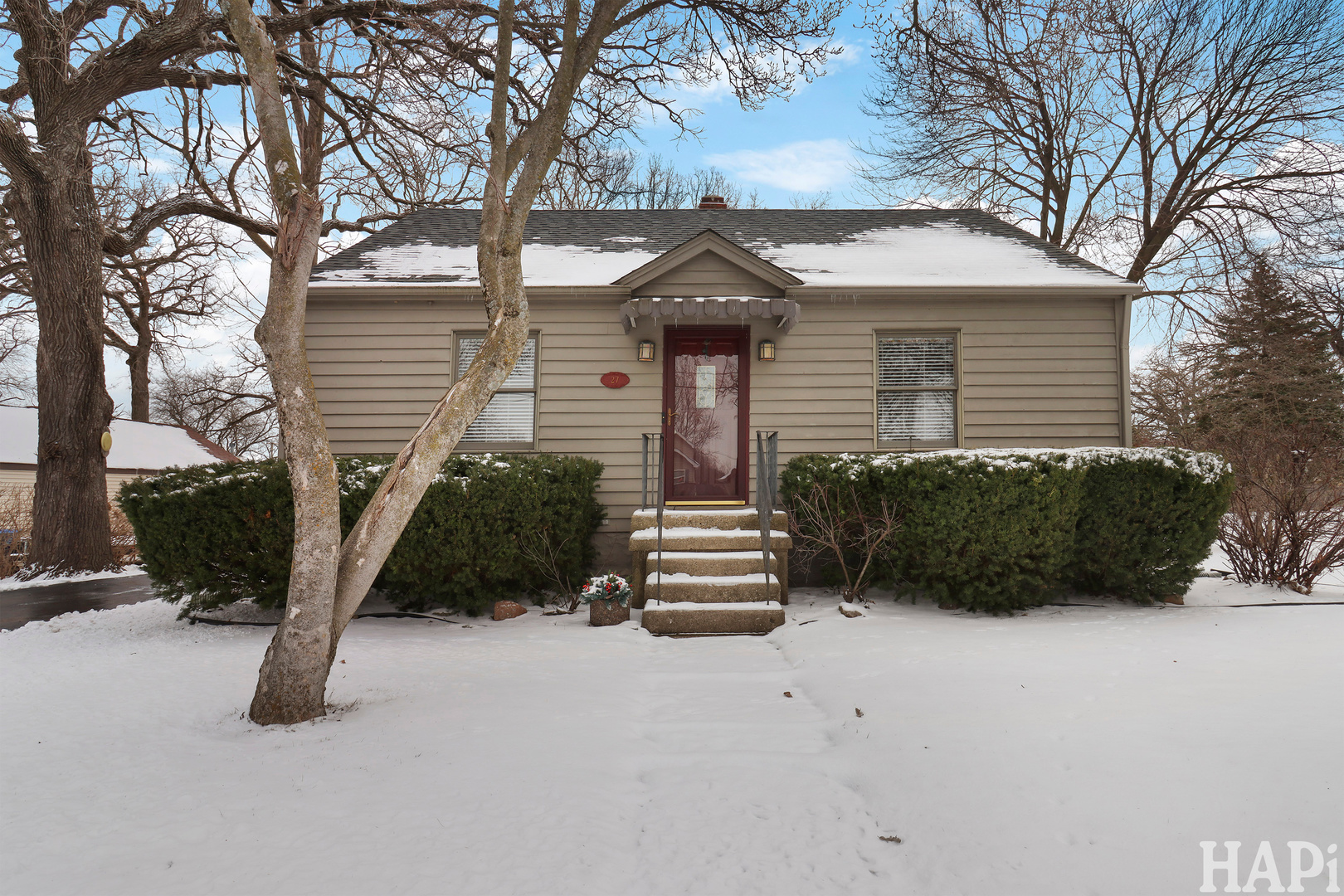 27 Oak Lane Drive, Lake Villa, IL 60046