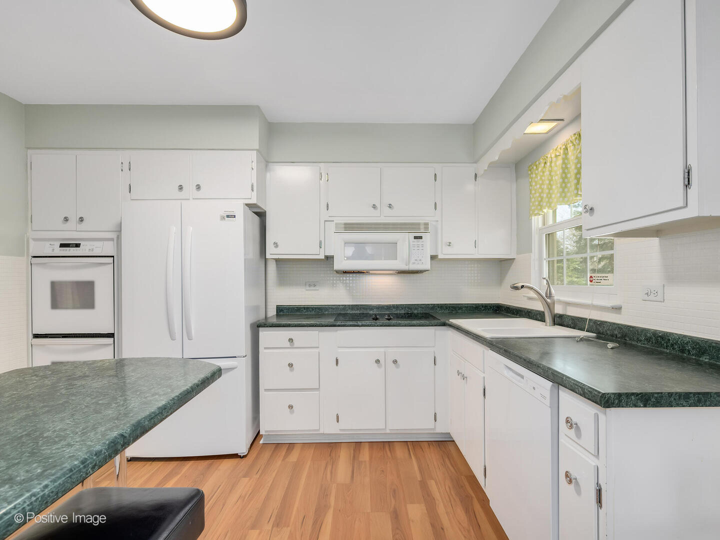 417 Naperville Road, Clarendon Hills, IL 60514