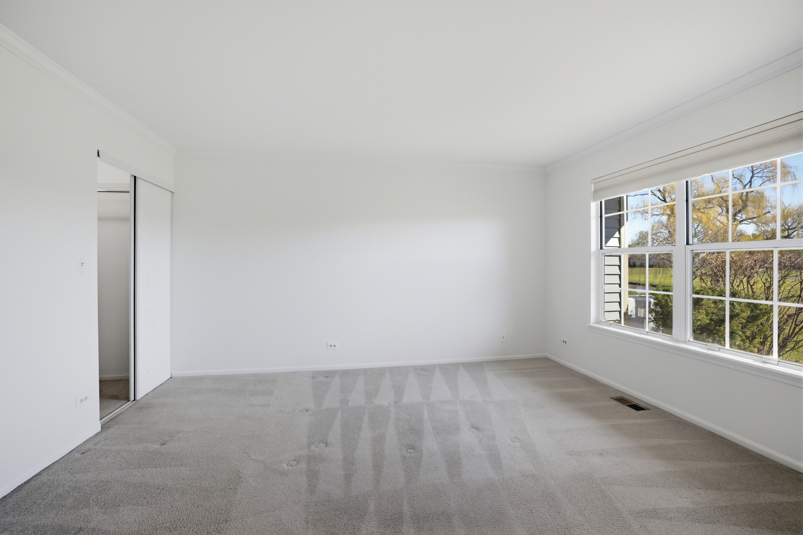 1447 Club Drive #A, Glendale Heights, IL 60139