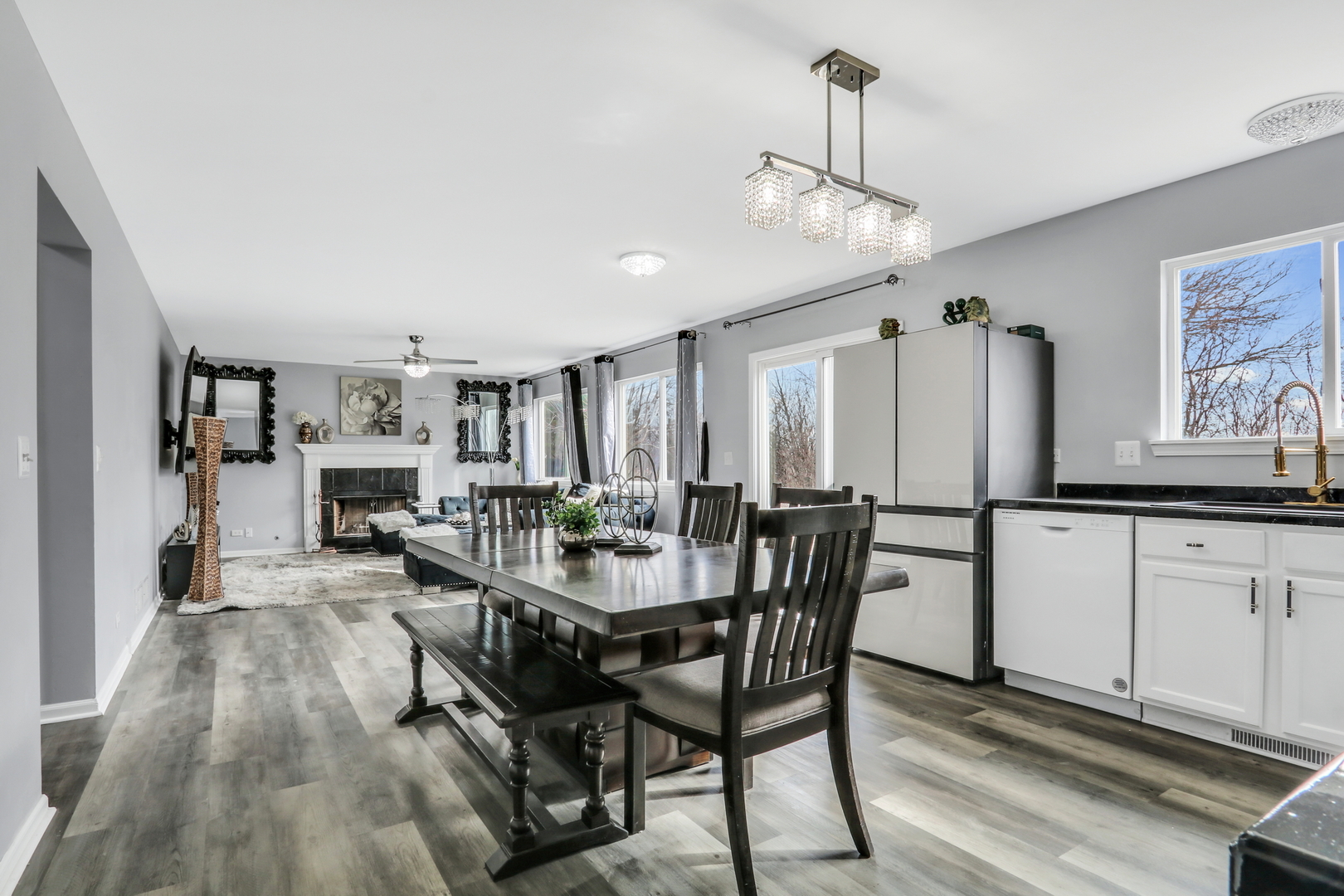 3801 Phillip Drive, Zion, IL 60099