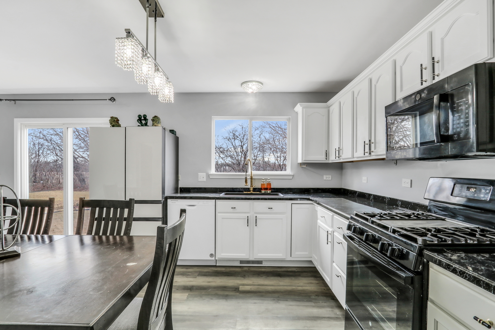 3801 Phillip Drive, Zion, IL 60099