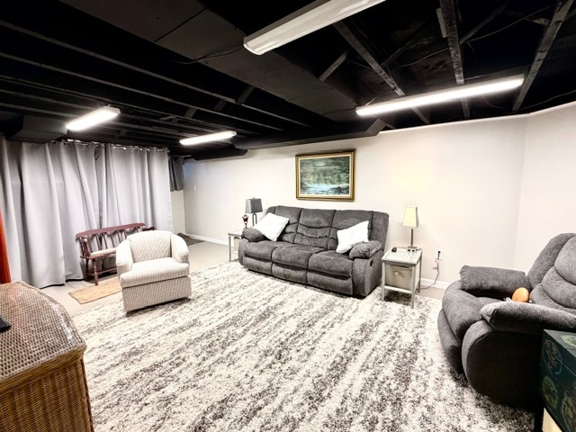 700 W Main Street, Clinton, IL 61727