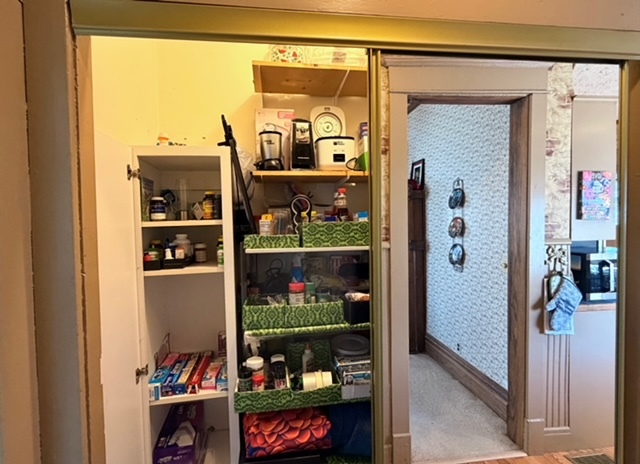 700 W Main Street, Clinton, IL 61727