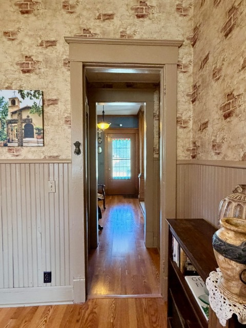 700 W Main Street, Clinton, IL 61727