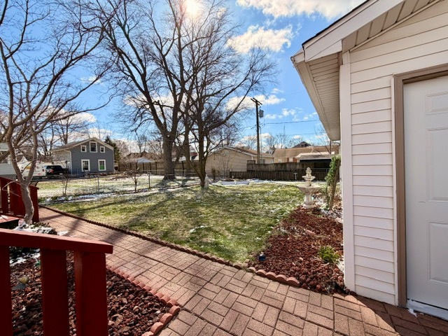 700 W Main Street, Clinton, IL 61727