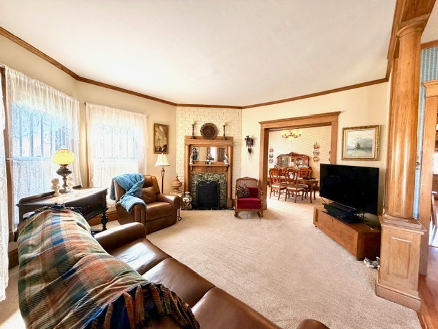 700 W Main Street, Clinton, IL 61727