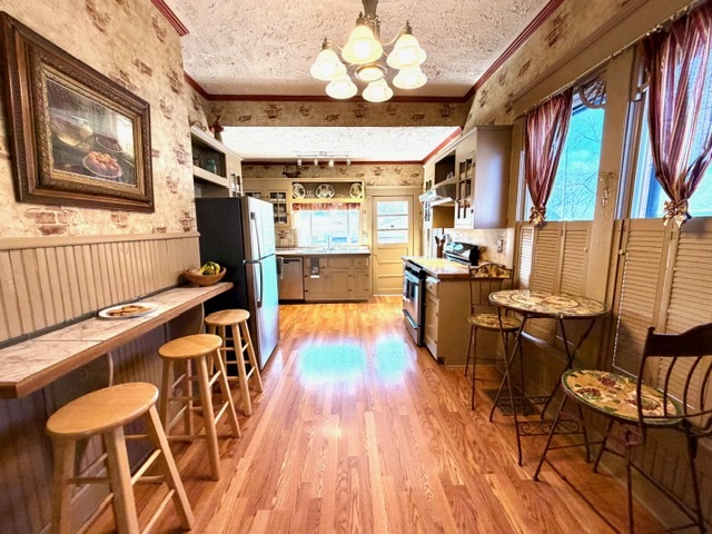 700 W Main Street, Clinton, IL 61727