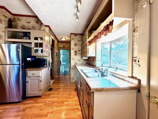 700 W Main Street, Clinton, IL 61727