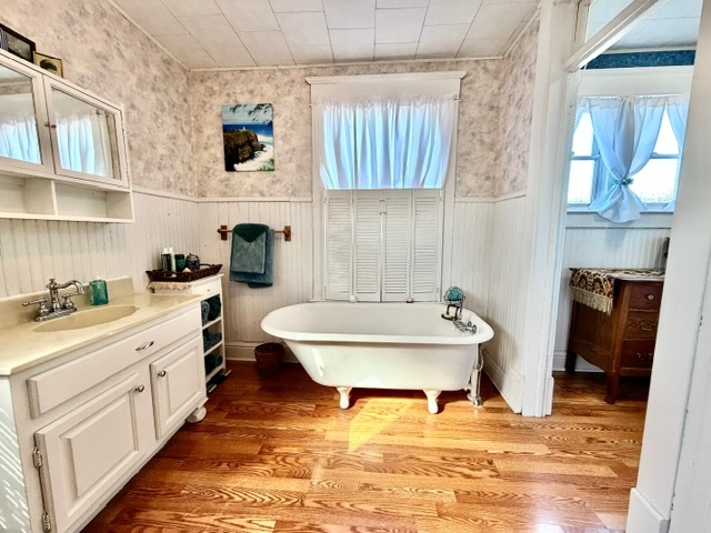 700 W Main Street, Clinton, IL 61727