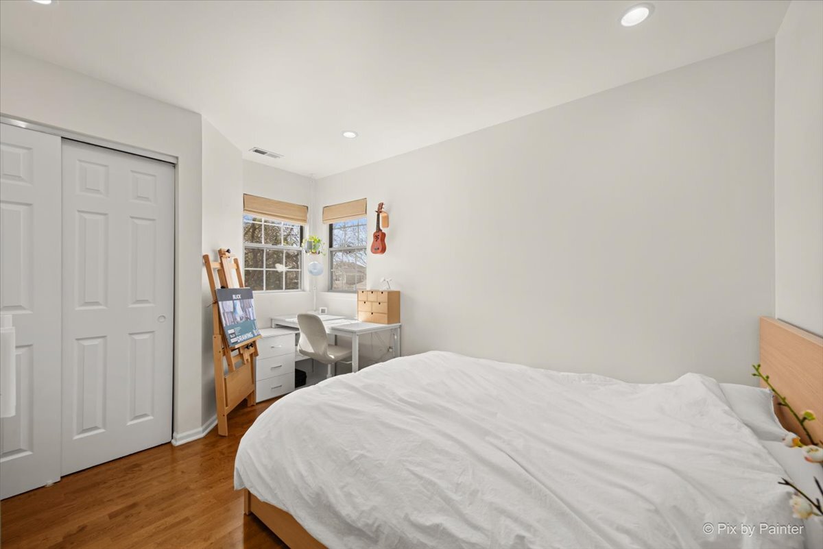 184 Woodstone Drive, Buffalo Grove, IL 60089