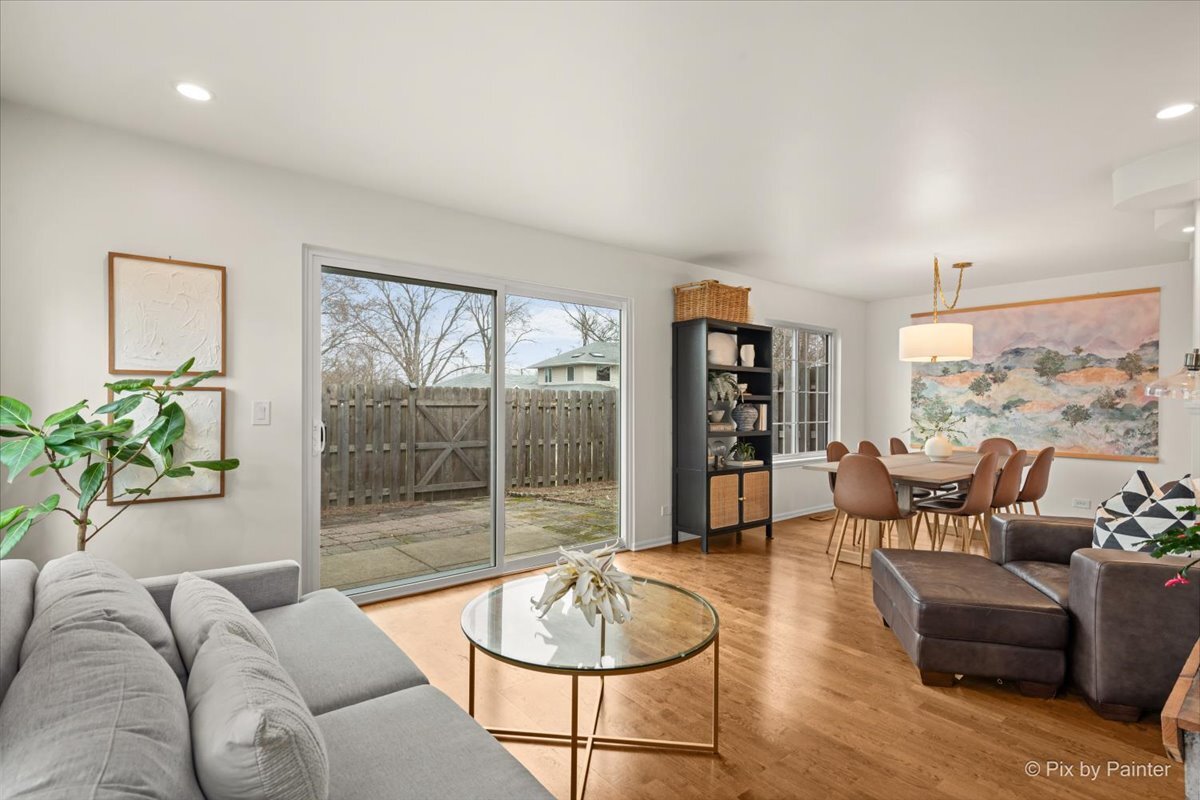 184 Woodstone Drive, Buffalo Grove, IL 60089