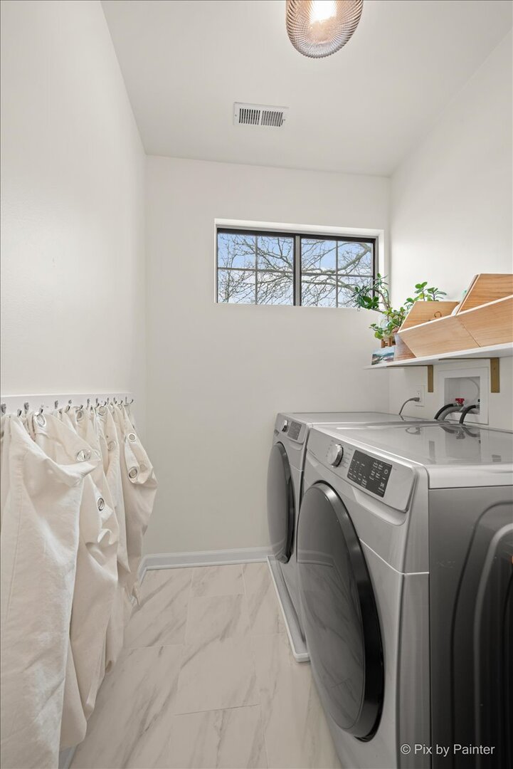 184 Woodstone Drive, Buffalo Grove, IL 60089