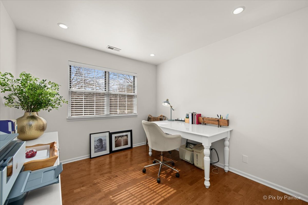 184 Woodstone Drive, Buffalo Grove, IL 60089