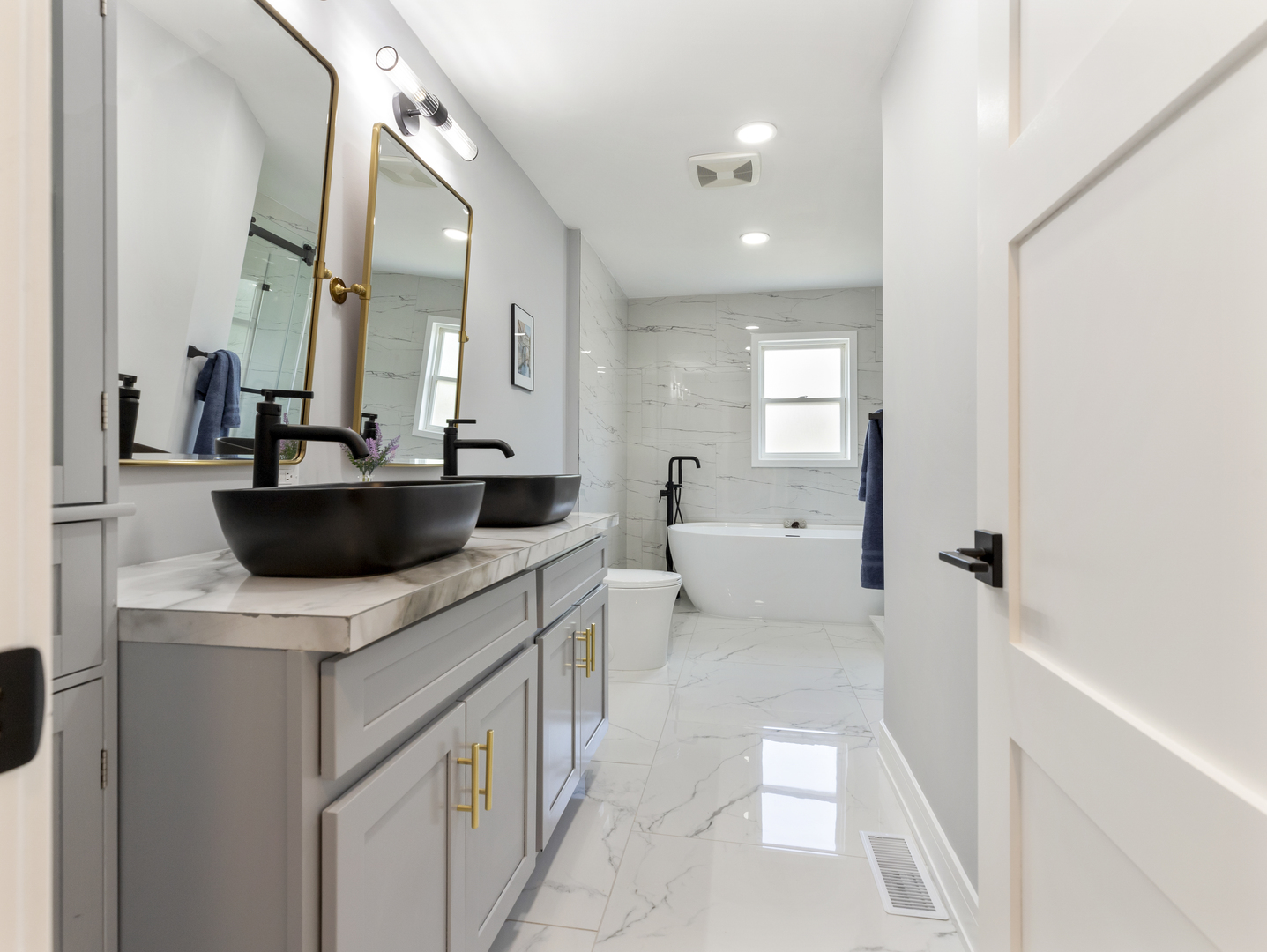 1100 Millbrook Drive, Lake Zurich, IL 60047