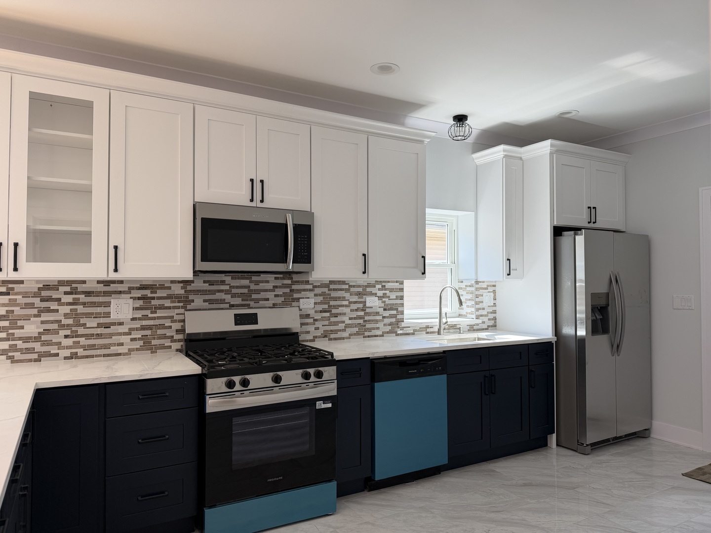 1422 S 13th Avenue, Maywood, IL 60153