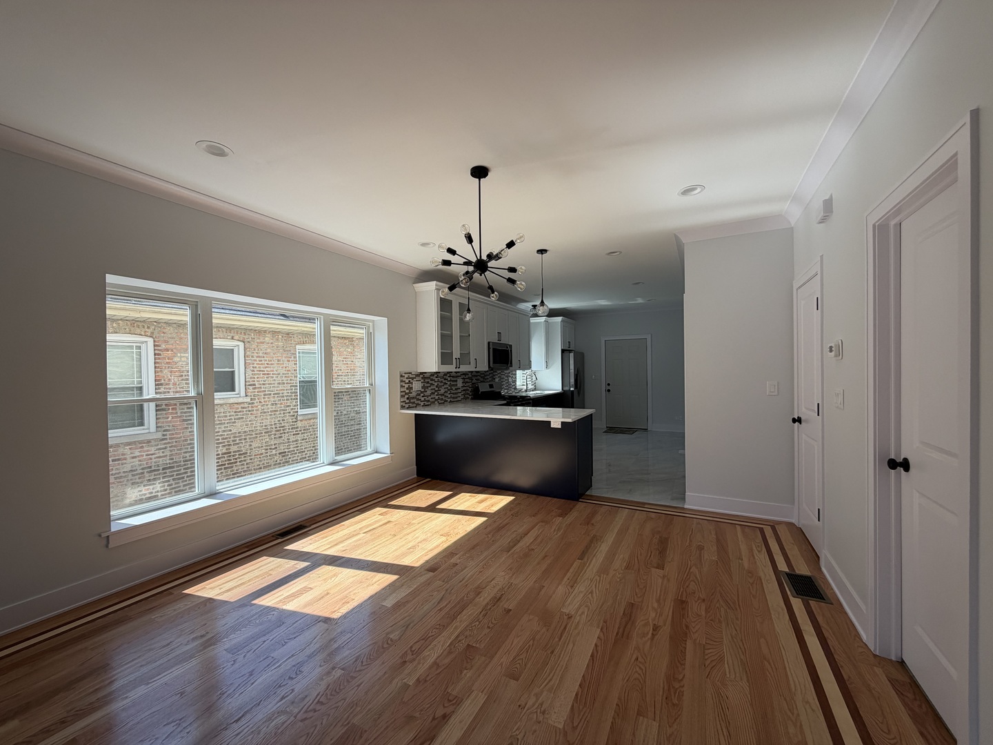 1422 S 13th Avenue, Maywood, IL 60153