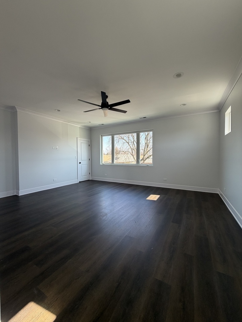 1422 S 13th Avenue, Maywood, IL 60153