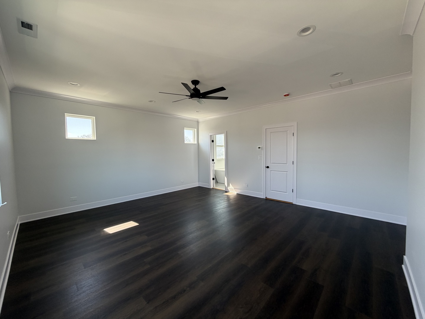 1422 S 13th Avenue, Maywood, IL 60153