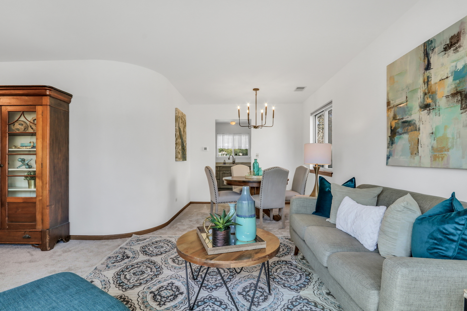 1388 Huntington Drive, Mundelein, IL 60060