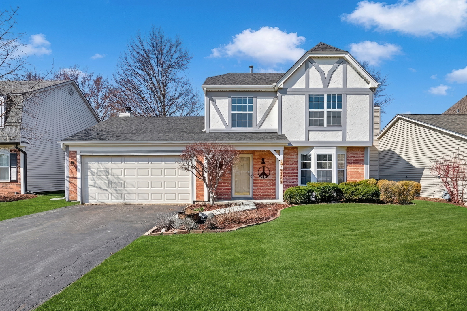 1388 Huntington Drive, Mundelein, IL 60060